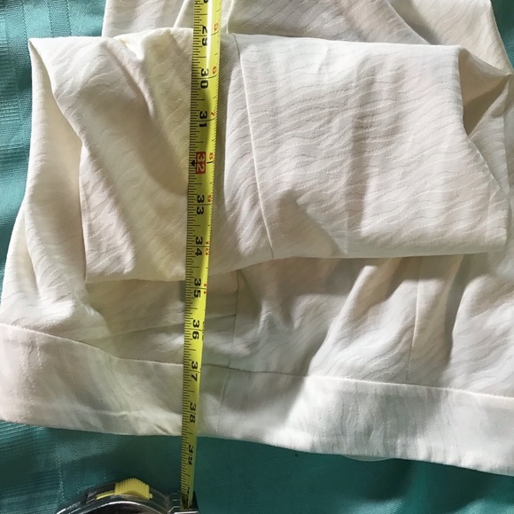 White Pants suit new with tags, breathable fabric - Picture 8 of 15